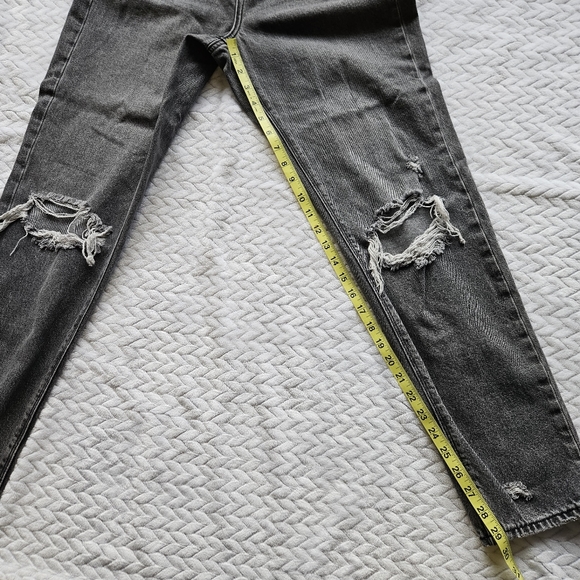 AEO Highest Rise Mom Jean Distressed Gray Size 6 Long - Picture 6 of 14